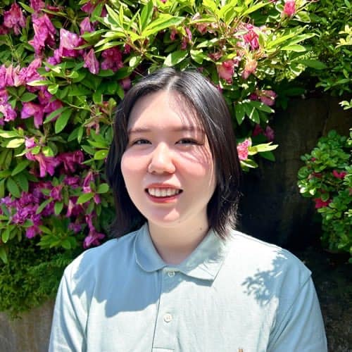 岸 明里 副手